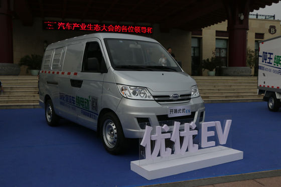 100 km/h Mini EV Bus Todos os elétricos Vans de passageiros 3 lugares KRE235